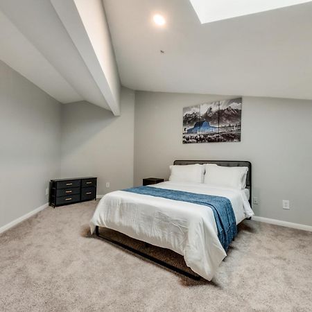 Апартаменты Loft Style 2Br Apt I Dallas City Center I Pool I Gym I Workspace I Pets Экстерьер фото