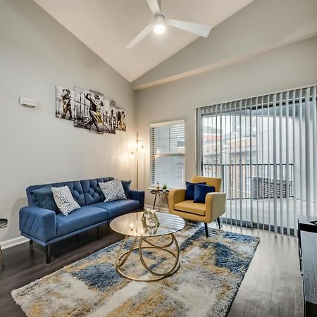 Апартаменты Loft Style 2Br Apt I Dallas City Center I Pool I Gym I Workspace I Pets Экстерьер фото