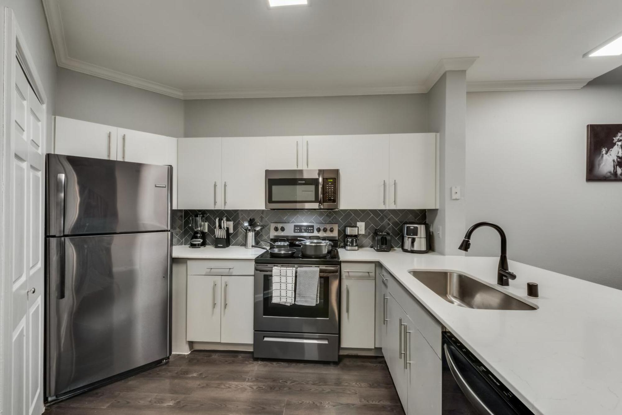 Апартаменты Loft Style 2Br Apt I Dallas City Center I Pool I Gym I Workspace I Pets Экстерьер фото