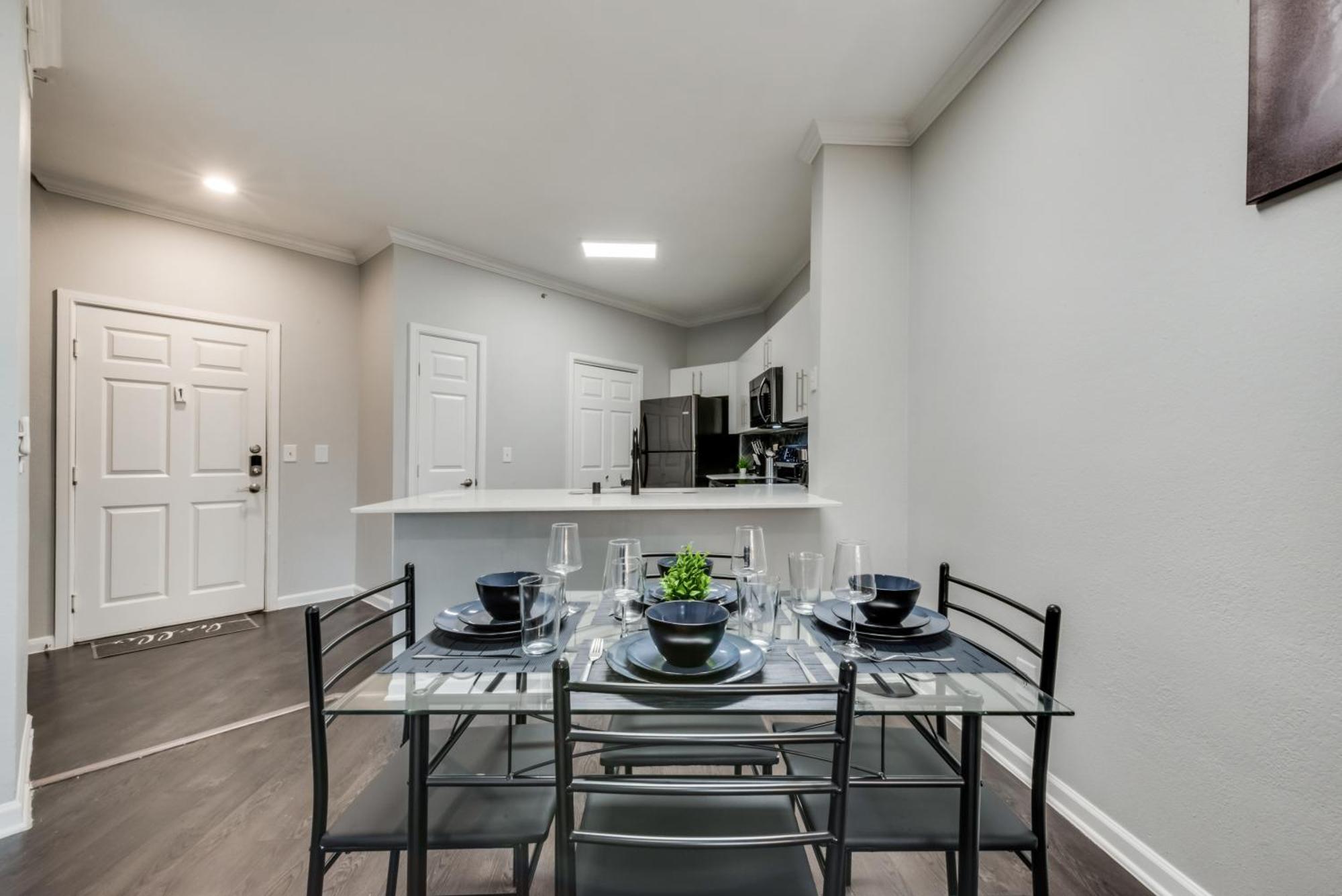 Апартаменты Loft Style 2Br Apt I Dallas City Center I Pool I Gym I Workspace I Pets Экстерьер фото