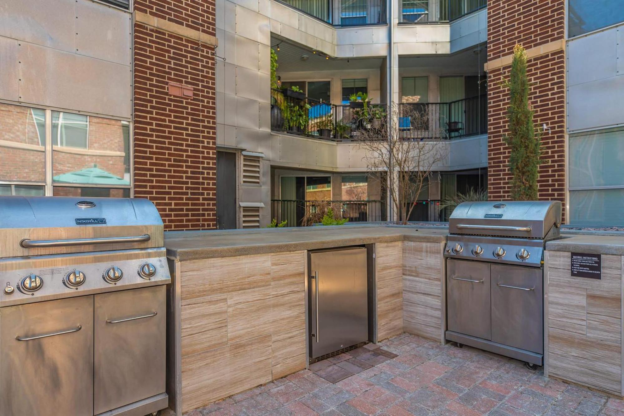 Апартаменты Loft Style 2Br Apt I Dallas City Center I Pool I Gym I Workspace I Pets Экстерьер фото