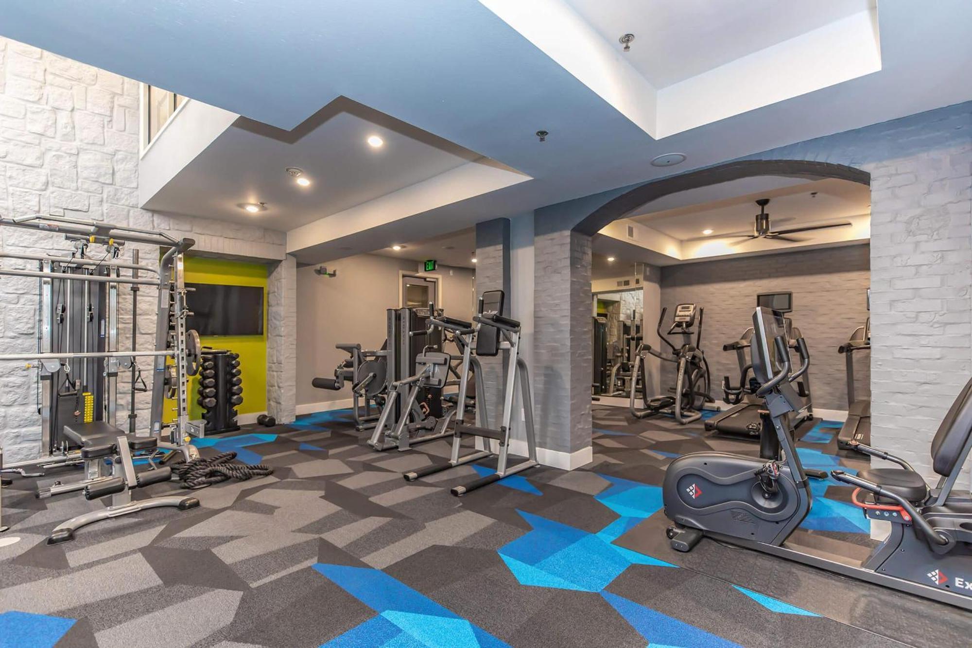 Апартаменты Loft Style 2Br Apt I Dallas City Center I Pool I Gym I Workspace I Pets Экстерьер фото